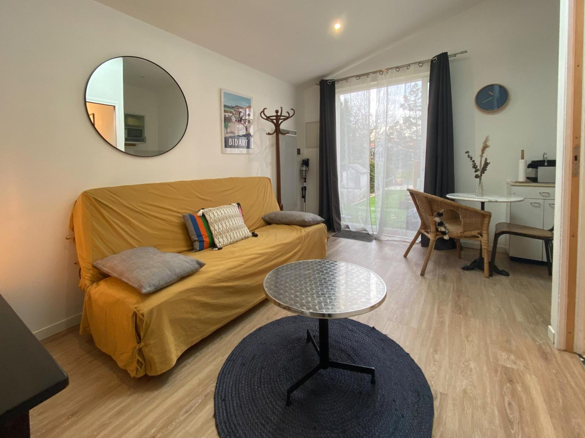 Ilbarritz, T2 Proche Plage/parking/terrasse